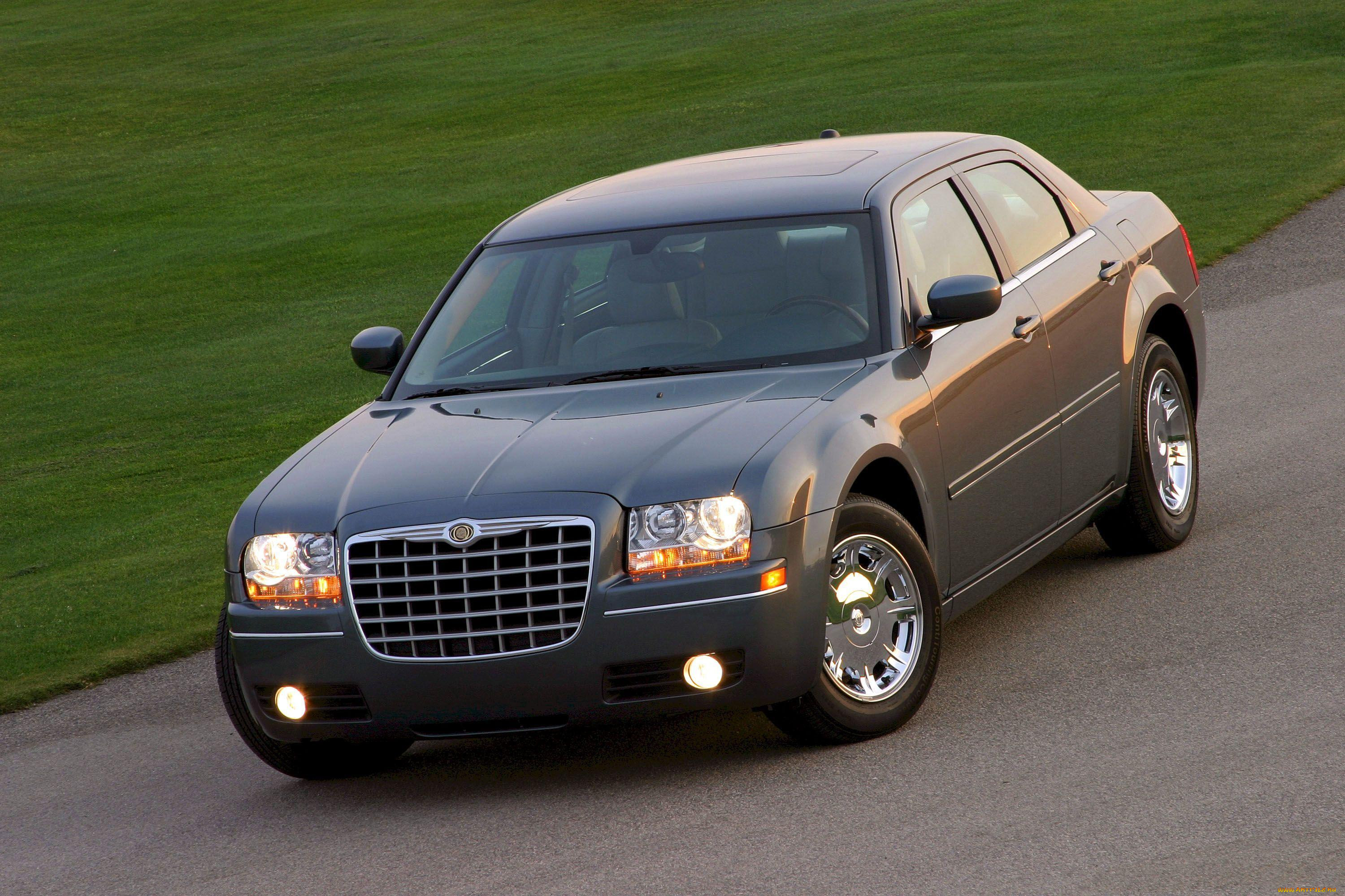 Крайслер поколения. Chrysler 300c 2005. Chrysler 300 2005. Chrysler 300c 2004. Chrysler 300c LX.